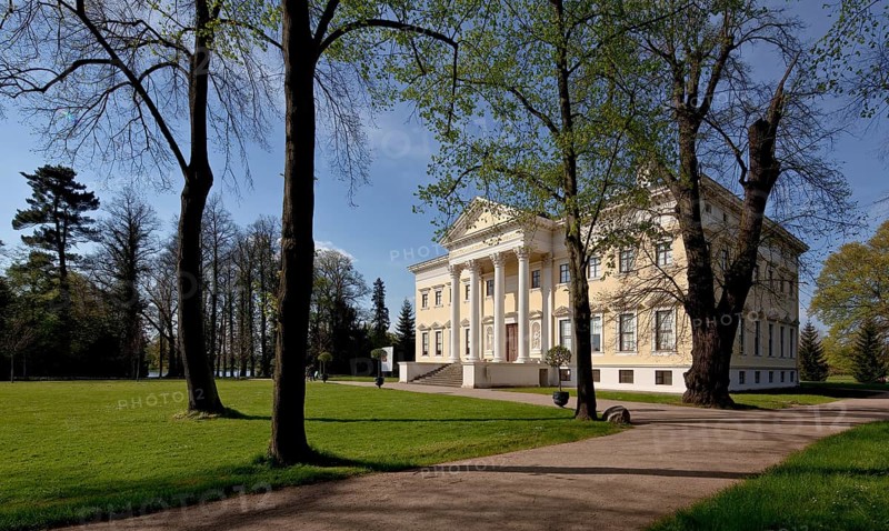 Wörlitz, castle, built 1769-1773, founding building of German classicism, architect Friedrich Wilhelm von Erdmannsdorff, view from the south