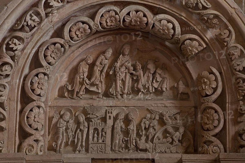 Vezelay, Basilica of Ste-Marie-Madeleine. Interior. Porch south side portal depicts the childhood of Jesus as well as the adoration by the three holy kings, St., St., Saint