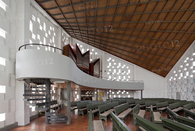 Built in 1963 by Walter and Rainer Blaich, organ loft, wooden ceiling in the shape of a hyperboloid, St., Sankt, Saint