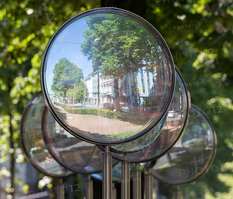 Krefeld, Ostwall, glass lenses by Adolf Luther Linsenallee from 1990