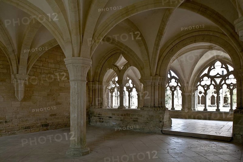 View from the chapter house into the cloister, St., Sankt, Saint