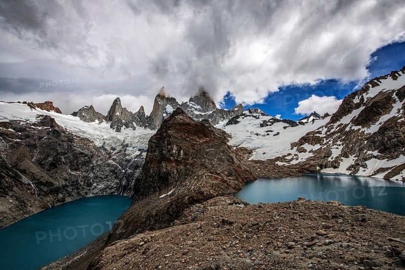 Laguna de los Tres with a view of the summit of Fitzroy, El Chaltén, Los Glaciares National Park, Santa Cruz, Patagonia, Argentina, South America