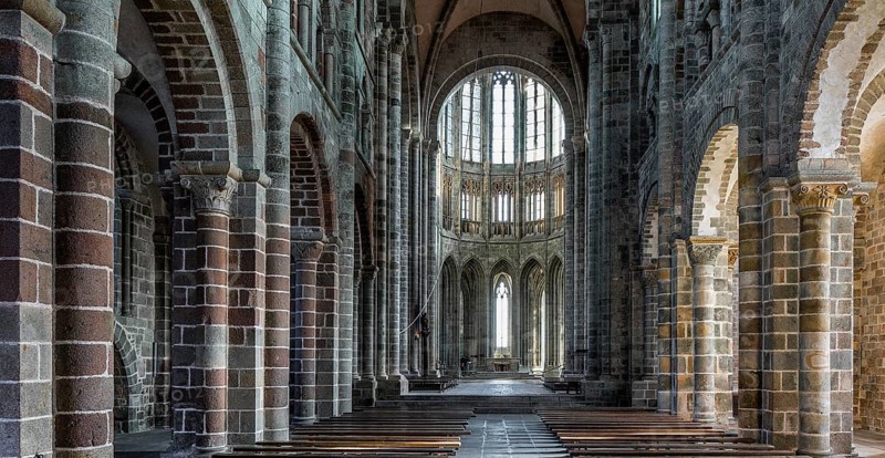 Mont-Saint-Michel, monastery hill, abbey church, interior facing east, transept early Romanesque 11th century, choir late Gothic 1446-1521, St., Sankt, Saint