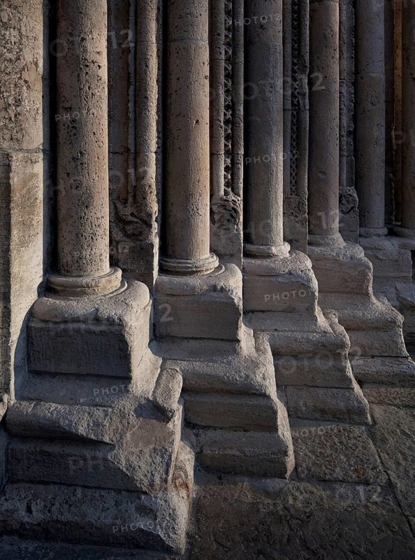 West portal, column bases on the right jamb, St., Sankt, Saint
