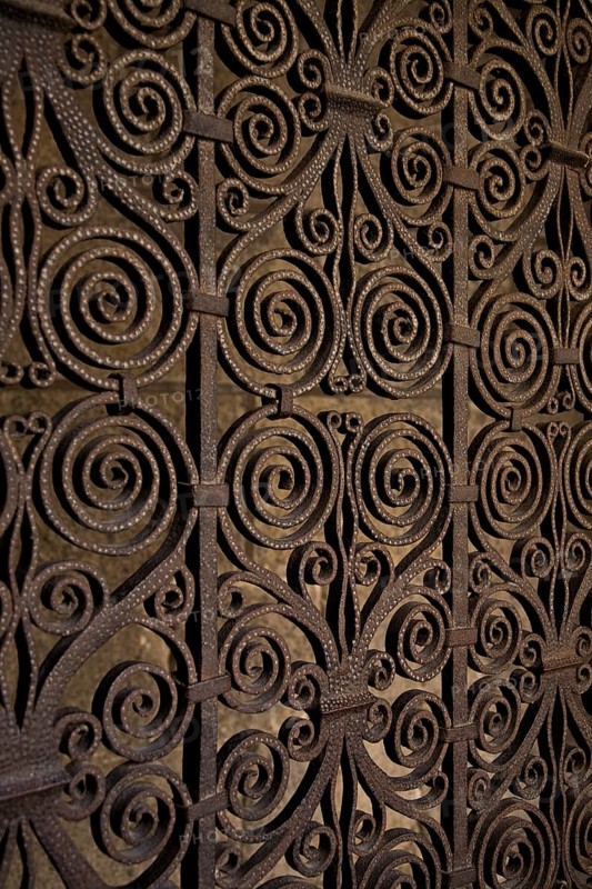 Cloister, west wing with Romanesque grille, St., Sankt, Saint