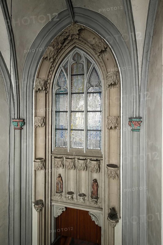 North portal, St., Saint, Saint
