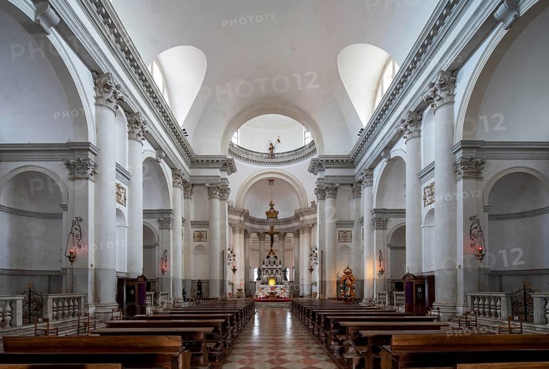 Venice, Giudecca Island. Church Il Redentore, built in 1577-1592 according to plans by Andrea Palladio, interior, view northwards to the altar