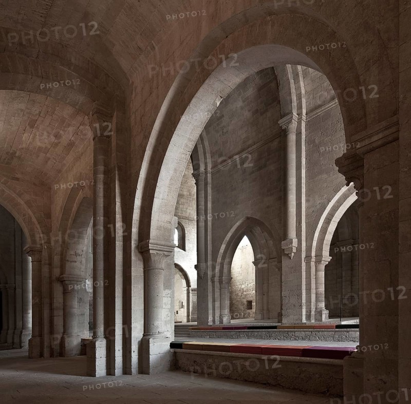 Cistercian monastery founded in 1144, church built 1175-1220, view from the north aisle to the south-east, St., Sankt, Saint