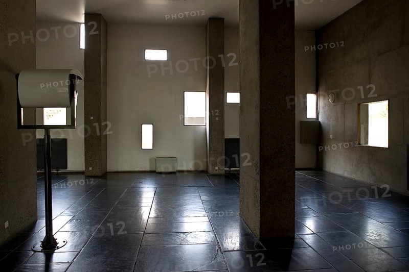 Le Corbusier, Unite d'Habitation, 1965 to 1967, interior vestibule