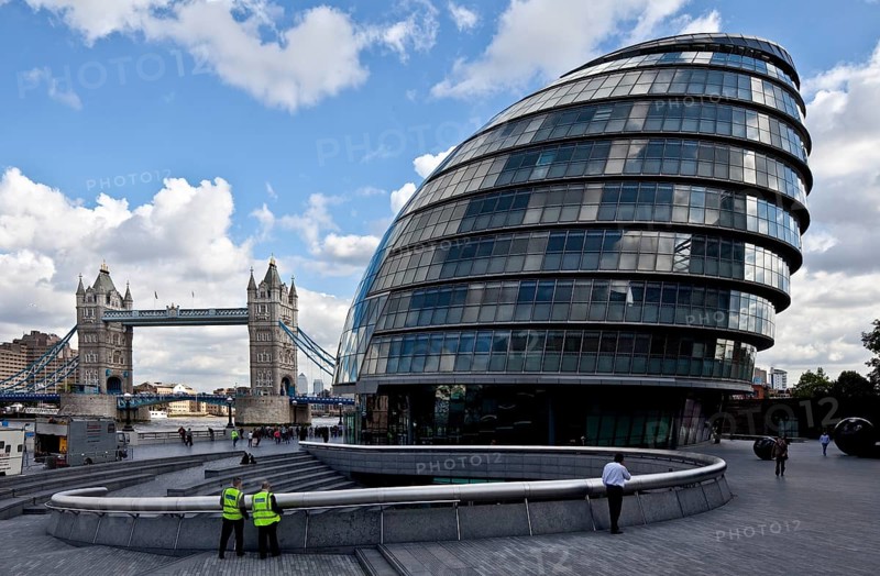 Completed in 2002 by Norman Foster and Partners, 45 metres high, view from the west in front of the Tower Bridge