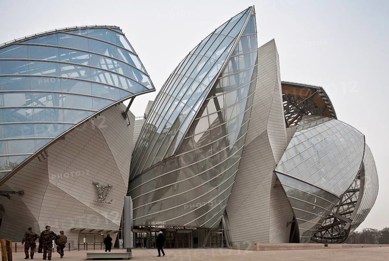 Architect Frank O. Gehry, opened in 2014, view from the south-west