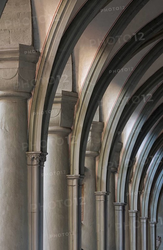 Constance, Minster, north aisle, Romanesque columns with Gothic vaulting