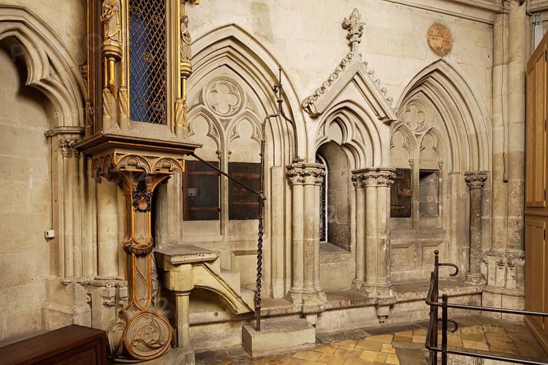 Sacrament house in the choir, next to it wall cupboard in the apse, St., Sankt, Saint