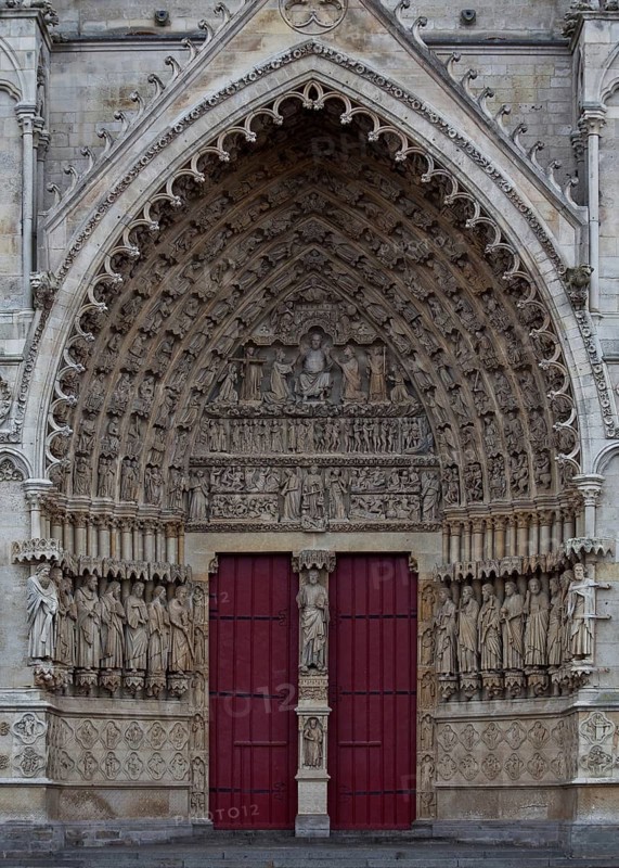 Construction began in 1220, central west portal with Last Judgement and depiction of Christ, BEAU DIEU and apostles and prophets, St., Saint, Saint