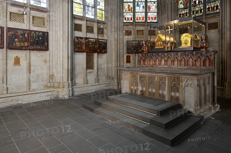 Choir, reliquary altar with Aetherius and Ursula shrine, St., Sankt, Saint
