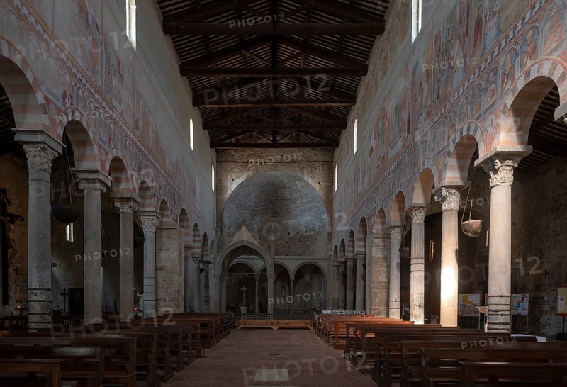 San Piero a Grado near Pisa, basilica from the 10th century, interior, view to the west with ciborium above the legendary altar of St Peter