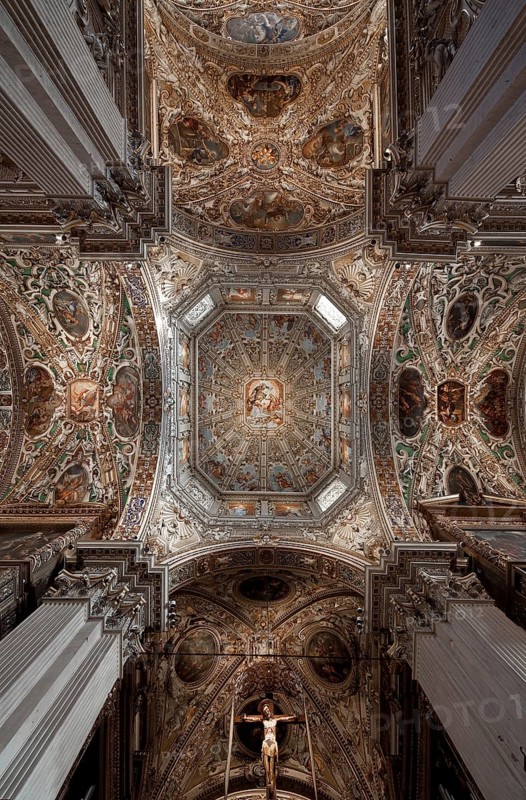 Italy Bergamo 89461 Santa Maria Maggiore after extensive early baroque remodelling 1576-1694 Vault