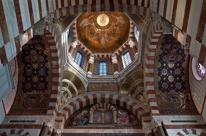 Interior, view into the dome, 1853-74 by Henri-Jacques Espérandieu and Henri Revoil, St., Saint, Saint