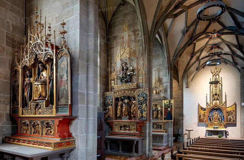 Rottweil, Heilig-Kreuz-Münster, Heilig Kreuz Minster, northern aisle with chapels and altars