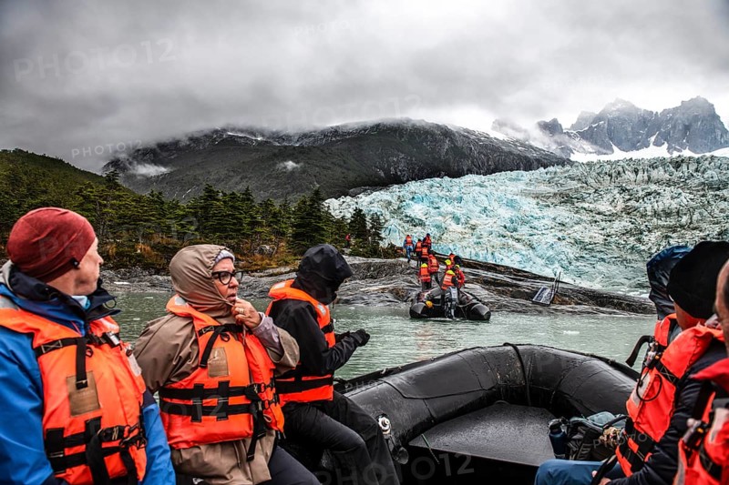 Zodiac excursion around the Pia Glacier, Cordillera Darwin, north-east foothills of the Beagle Channel, Tierra del Fuego, Tierra del Fuego, Patagonia, Chile, South America