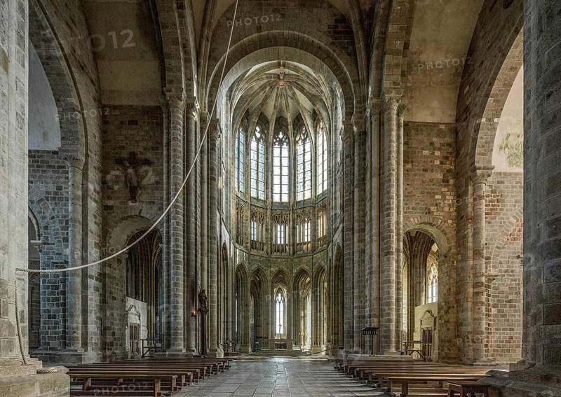 Mont-Saint-Michel, monastery hill, abbey church, interior facing east, transept early Romanesque 11th century, choir late Gothic 1446-1521, St., Sankt, Saint