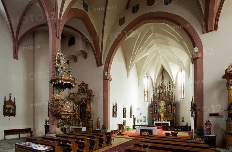 Tabor, parish church Kostel Promenení Páne na hore Tábor
