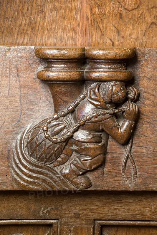 Choir stalls, drolleries on the stall sides with proverbial depictions, 1493 by Johannes Gruter from Wesel, fisherman pulling a net out of the water, St., Sankt, Saint