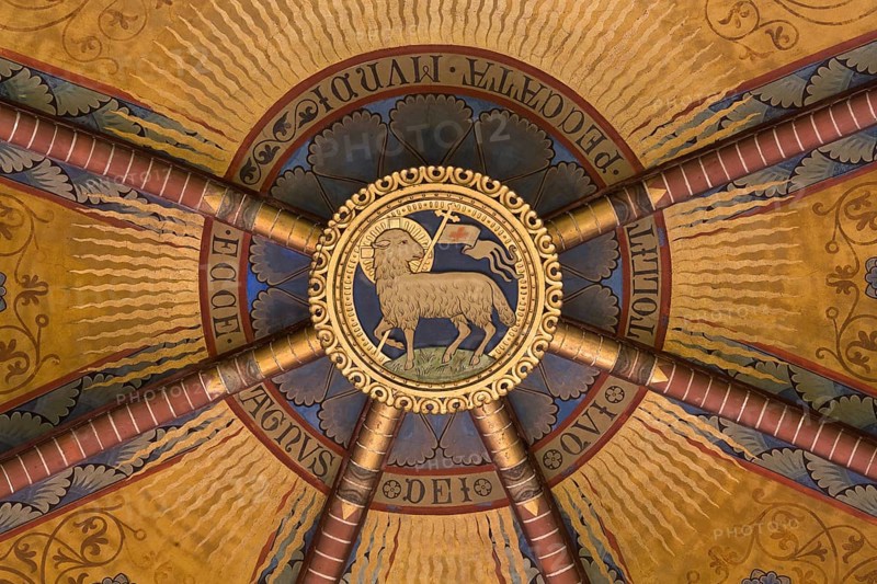 Built in 1893, choir vault with ceiling paintings by Adolf Quensen, St., Sankt, Saint