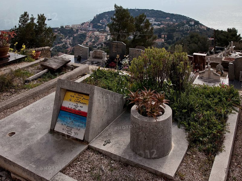 Gravesite of Le Corbusier and his woman Yvonne, own design, Mediterranean Sea in the background