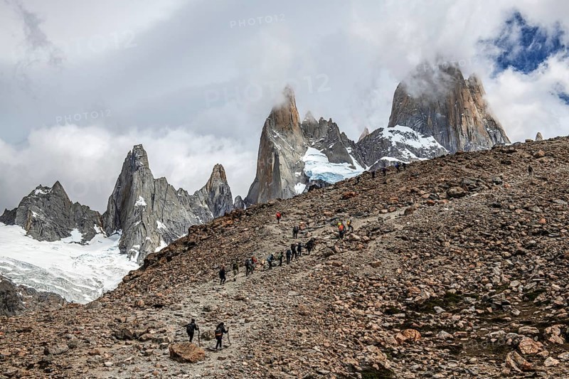 Trekking route Laguna de los Tres with a view of the summit of Fitzroy, El Chaltén, Los Glaciares National Park, Santa Cruz, Patagonia, Argentina, South America