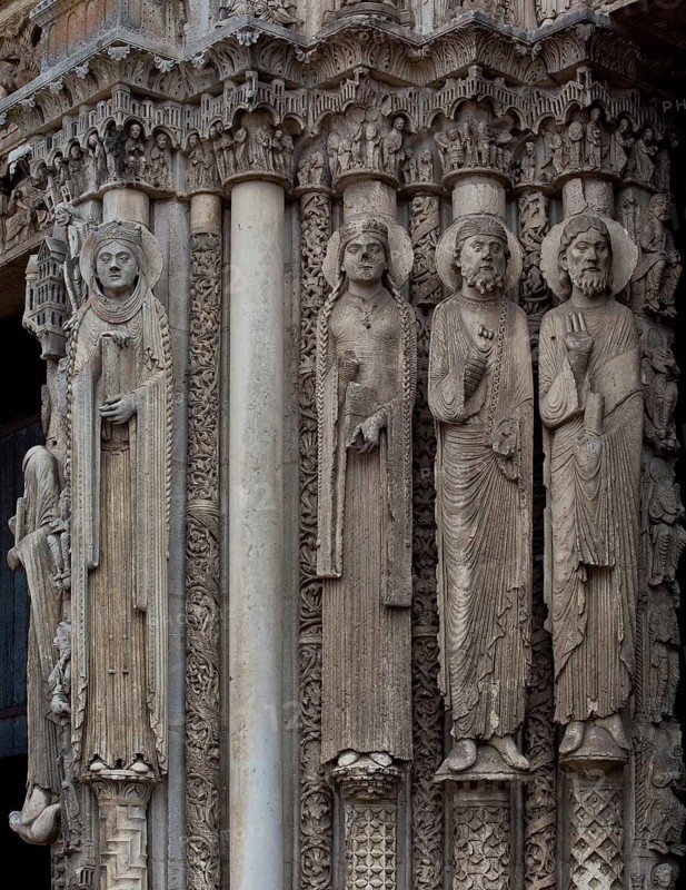 1195-1260 Main construction period, west façade, royal portals 1145-70 with biblical kings, queens, prophets and others as mural figures, St., Sankt, Saint