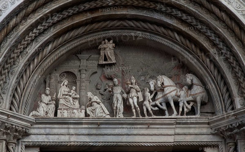Italy Como Cathedral 88758 Started in 1396 Continued until the 16th century Tympanum of the main portal - Holy 3 Kings, St., Saint, Saint