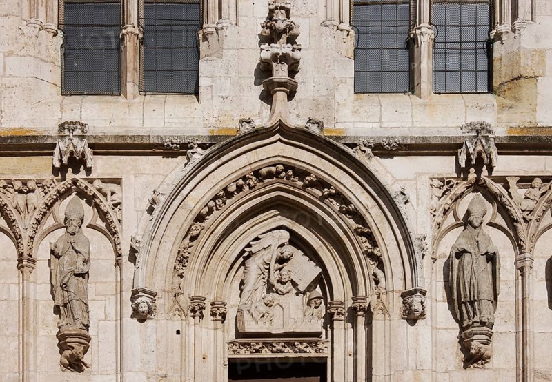 West façade, tympanum to the southern side portal, angel releasing Peter from prison, around 1320, St., Sankt, Saint