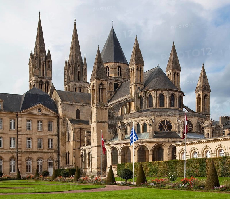 View from the south-east, adjoining the south transept gable baroque abbey building, St., Sankt, Saint