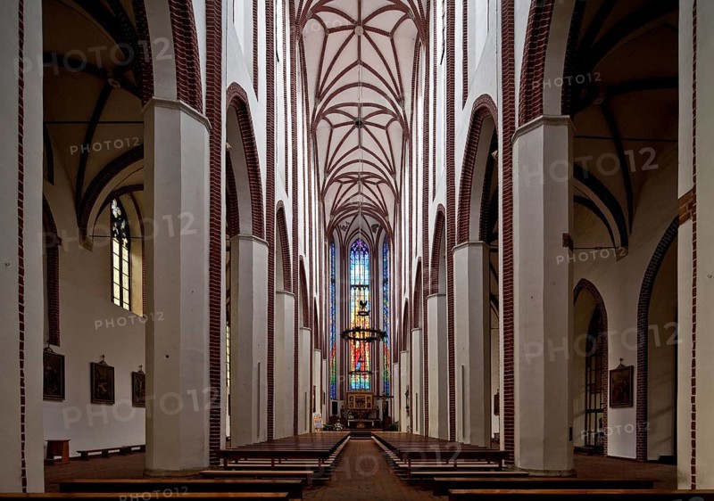 Interior facing south-east, built 1370-1420, height 30 m, St., Sankt, Saint