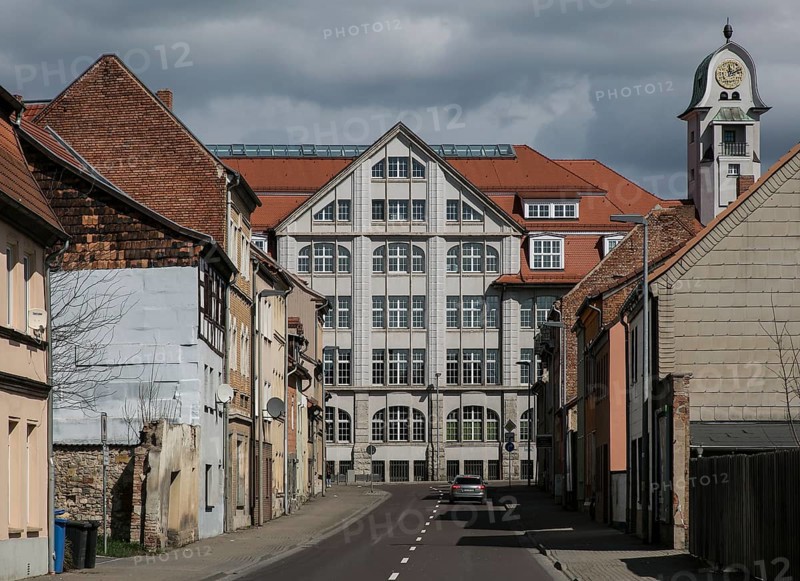 Aschersleben Image no. 1497a Former large-scale printing works OPTIMA formerly BESTEHORN built in 1910 by Hans Heckner on the axis of the old B6 trunk road