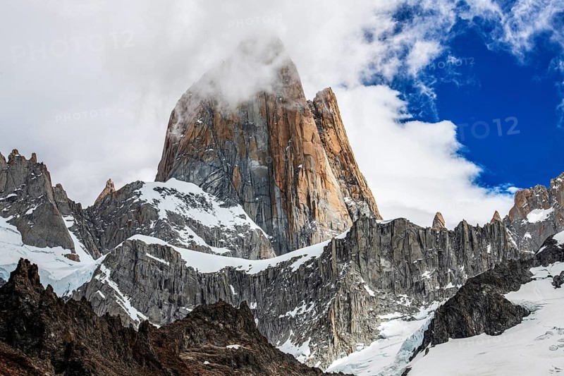Laguna de los Tres with a view of the summit of Fitzroy, El Chaltén, Los Glaciares National Park, Santa Cruz, Patagonia, Argentina, South America