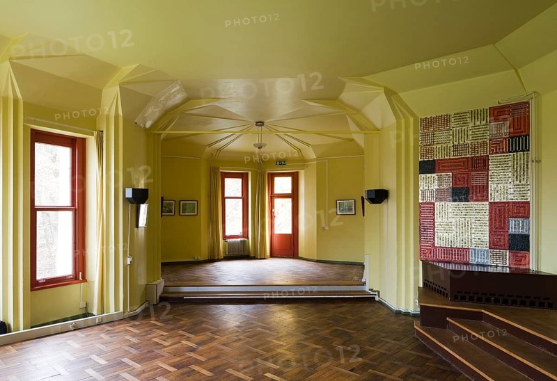 Wylerberg House was built in 1921-1924 in the Expressionist style according to a design by Otto Bartning as a home for the Marie Schuster-Hiby family on Wylerberg in the Lower Rhine region. Wylerberg, located between Nijmegen and Kleve, was German territory at the time the house was built, but has belonged to the Netherlands since 1949
