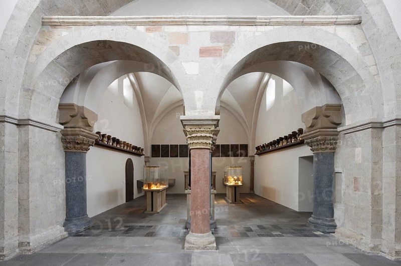 West gallery, view to the west into the treasury, St., Sankt, Saint