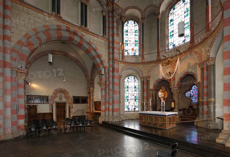 Choir from the south, St., Saint, Saint