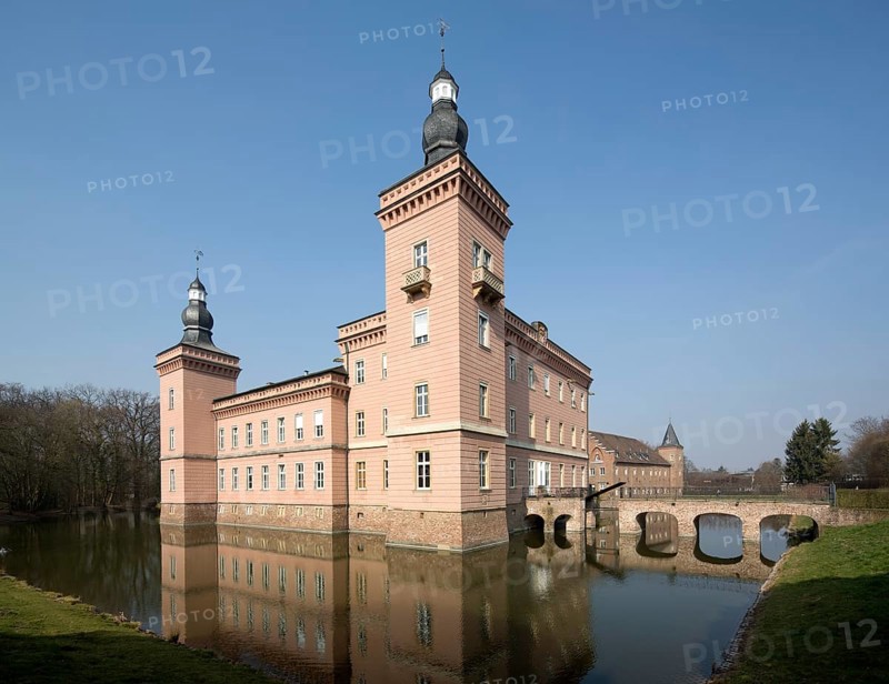 Erftstadt-Liblar, Gracht Castle