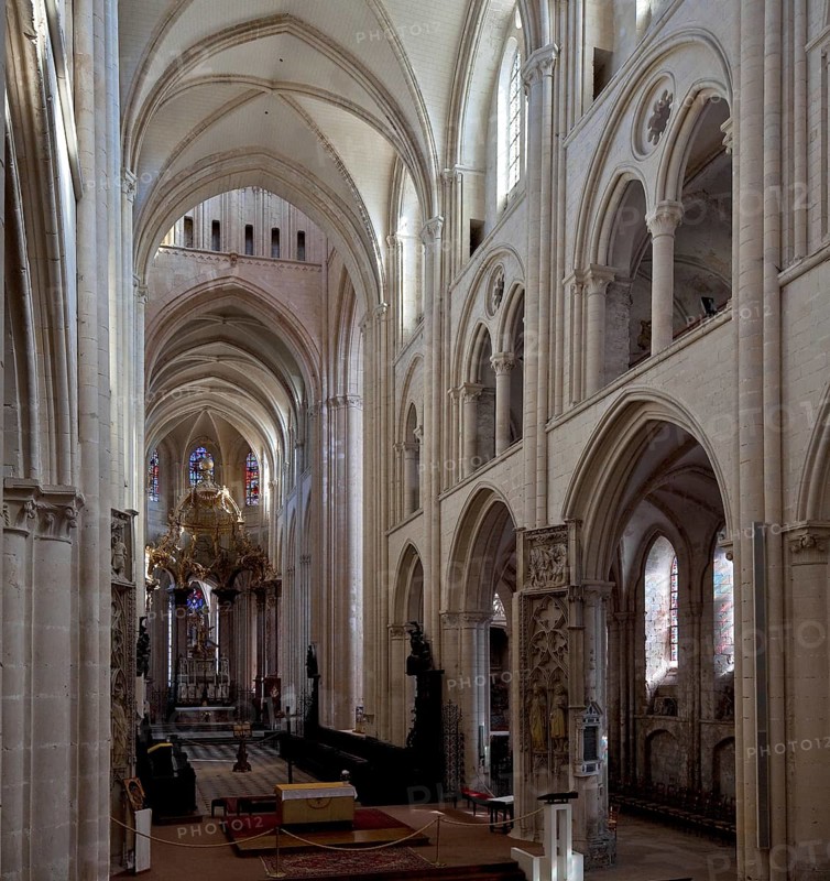 Fécamp Normandie Sainte-Trinité, Built 1175-1220 View from the pulpit through the crossing to the altar