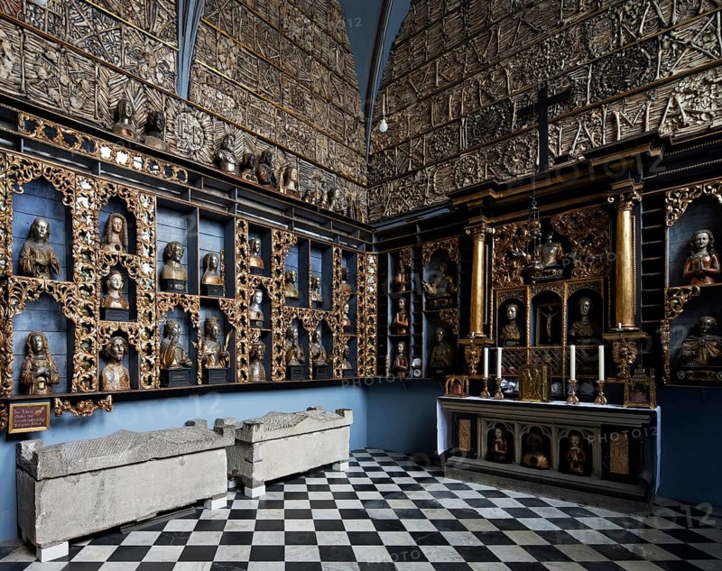 Golden chamber with reliquaries after restoration with historical colour scheme (blue), view to the north-east, St., Sankt, Saint