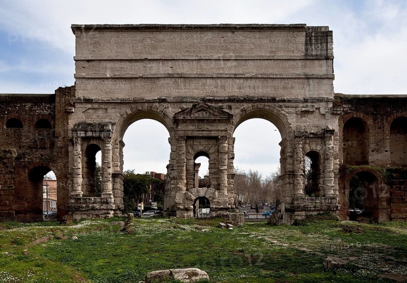 Rome Porta Maggiore 33004