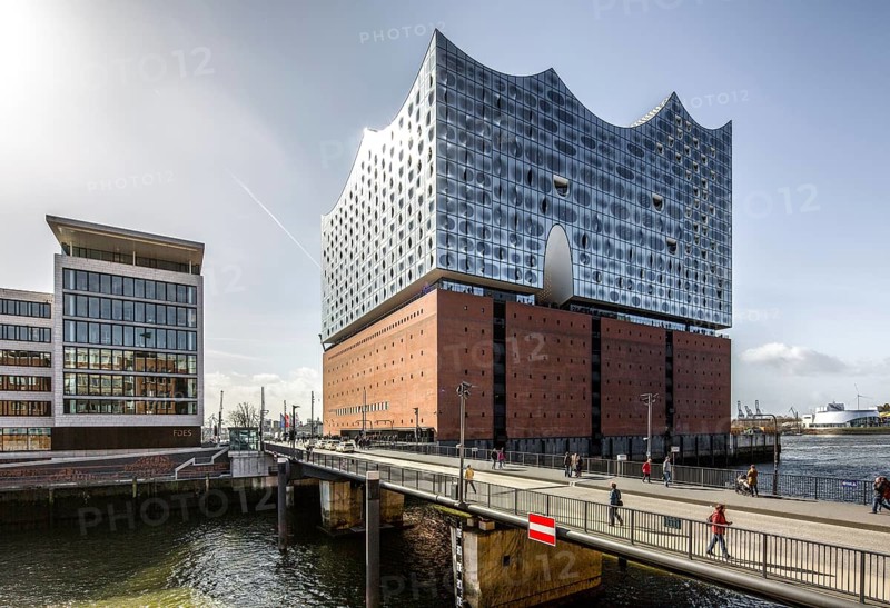 Hamburg, Elbphilharmonie, view from the north-east over the Mahatma Gandhi Bridge, designed by Herzog & de Meuron, built 2007-2016