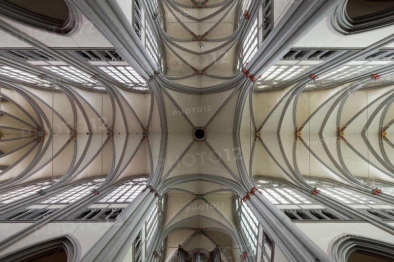 Crossing, view into the vault, St., Sankt, Saint