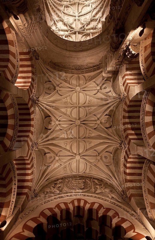 Mezquita-Catedral de Córdoba, Renaissance vault on the support system of the former mosque, St., Saint, Saint