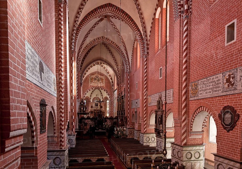 Doberlug-Kirchhain Niederlausitz former Cistercian monastery church St Marien 1184- built around 1250 77876 Interior n east in the version by Carl Weber 1905-09
