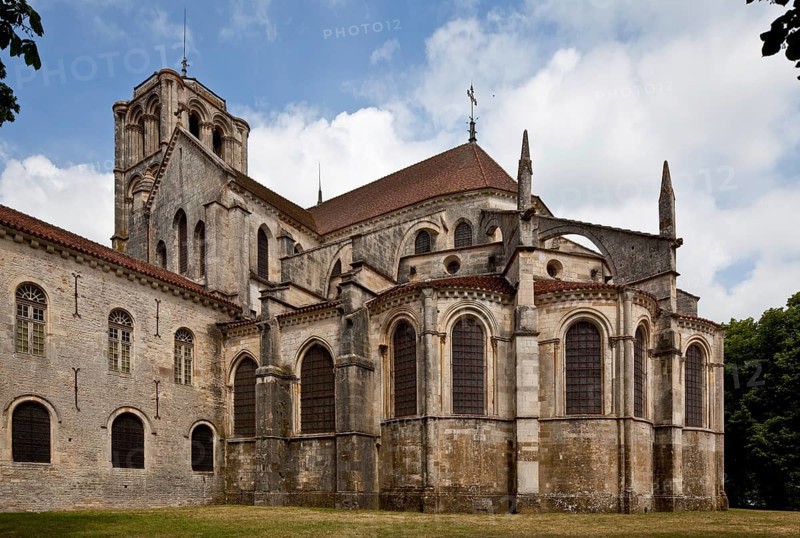 Vezelay, Basilica of Ste-Marie-Madeleine. Choir built around 1200 View from east left last remaining cloister building with chapter house on the ground floor and dormitory on the upper floor, St., Sankt, Saint
