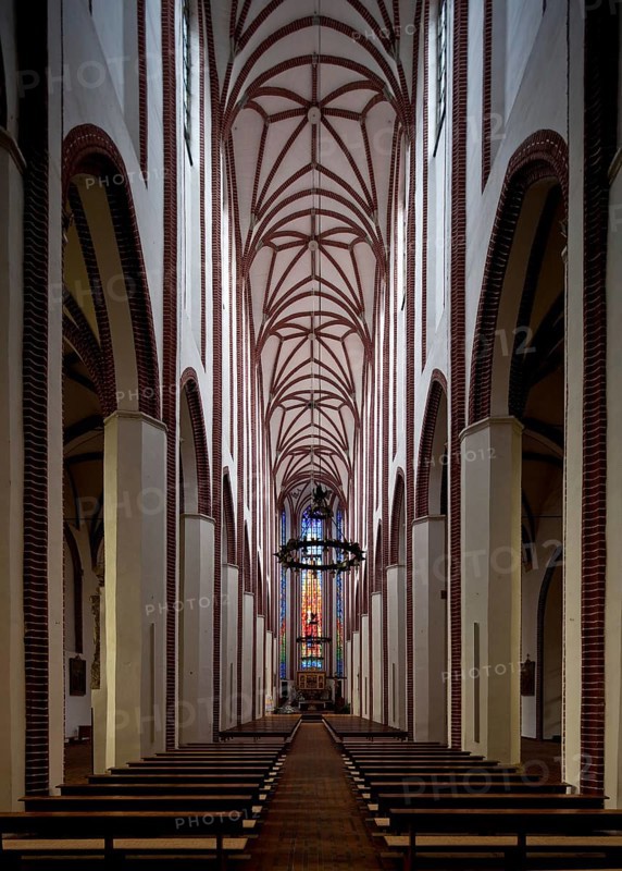 Interior facing south-east, built 1370-1420, height 30 m, St., Sankt, Saint
